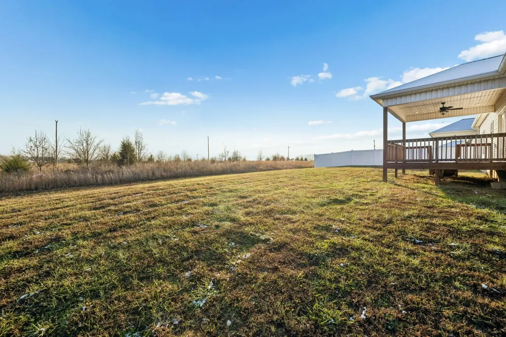 207 Bedford Court Hopkinsville KY 42240