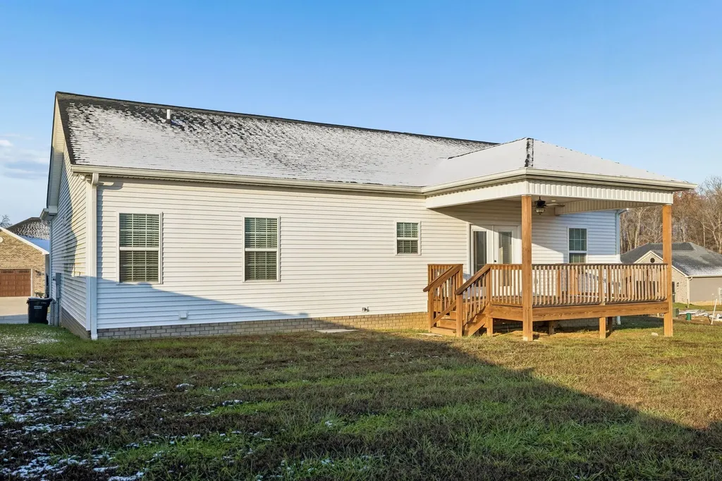 207 Bedford Court Hopkinsville KY 42240