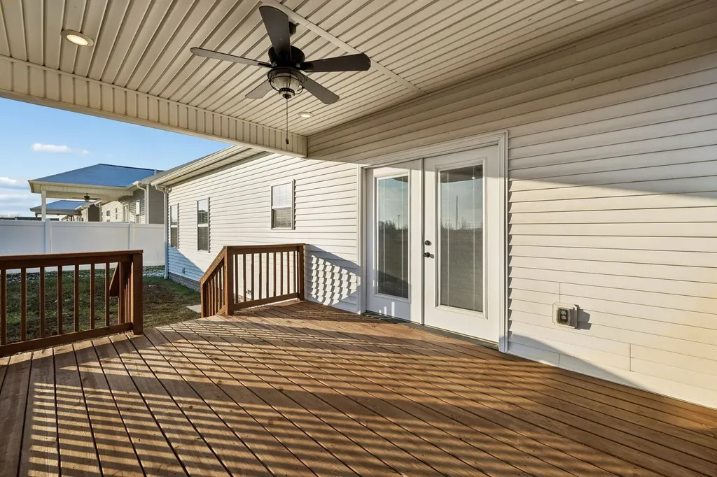 207 Bedford Court Hopkinsville KY 42240