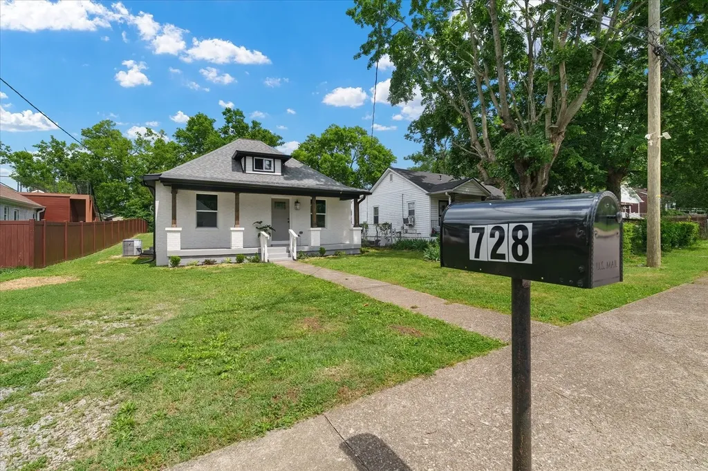 728 26th Ave, N Nashville TN 37208