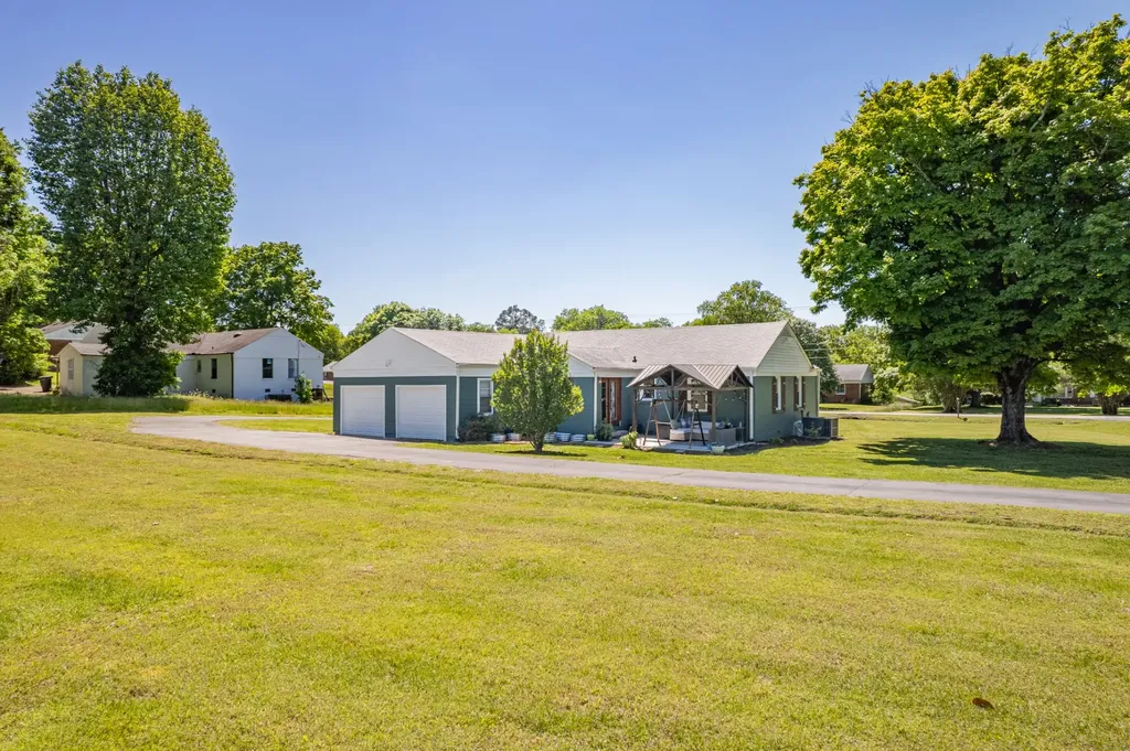 106 Carol Drive Columbia TN 38401