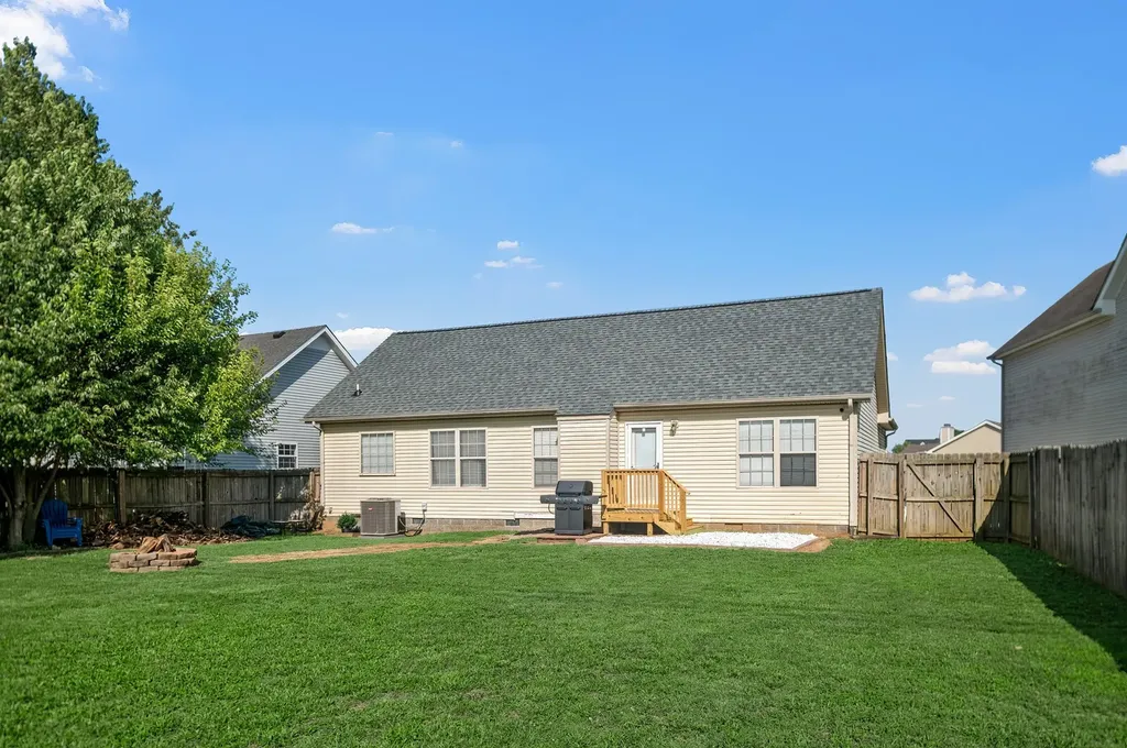 964 Cindy Jo Court Clarksville TN 37040