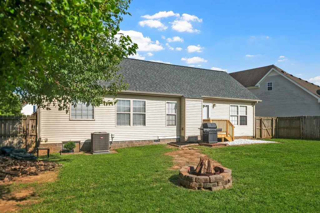 964 Cindy Jo Court Clarksville TN 37040