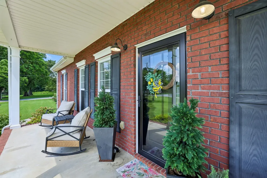 549 Lee Lane Huntland TN 37345