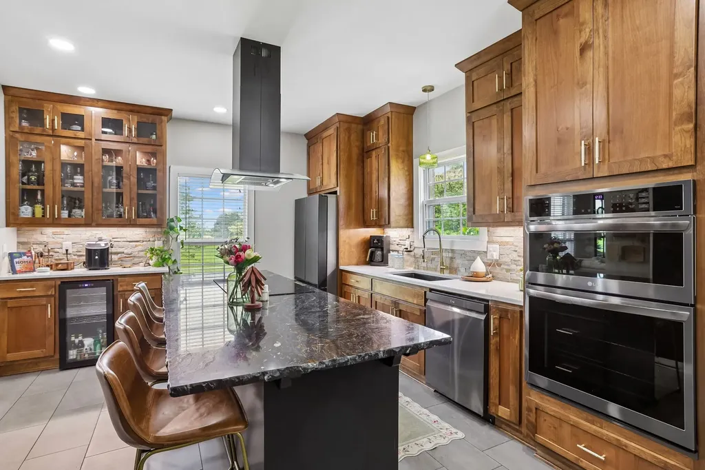 549 Lee Lane Huntland TN 37345