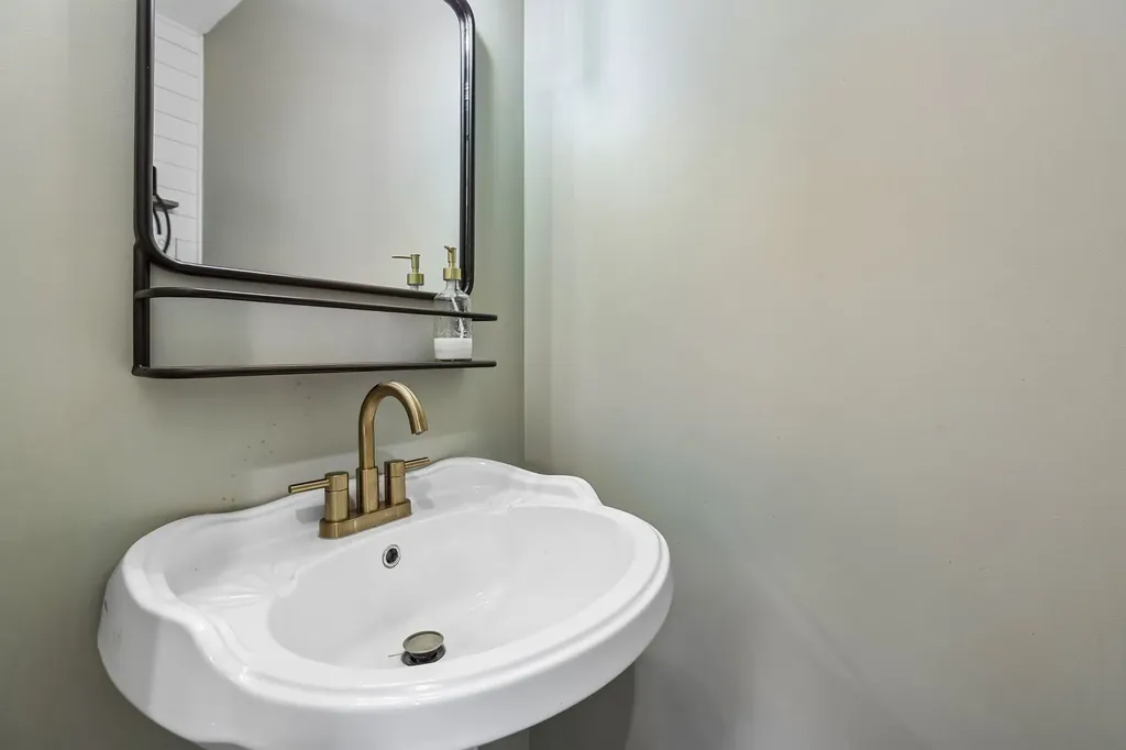 549 Lee Lane Huntland TN 37345