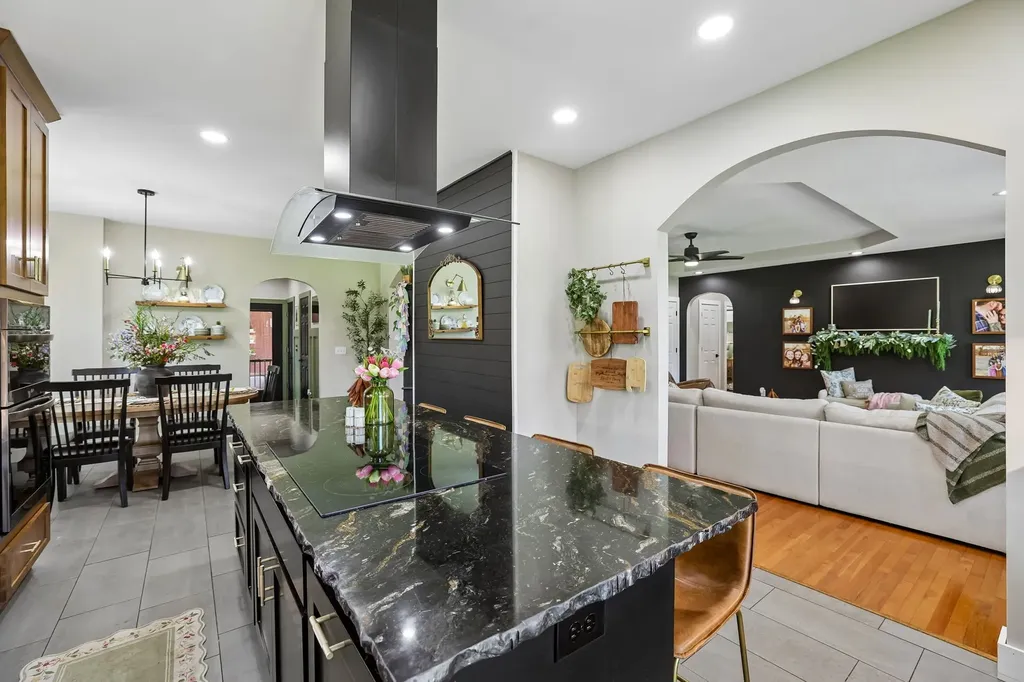 549 Lee Lane Huntland TN 37345