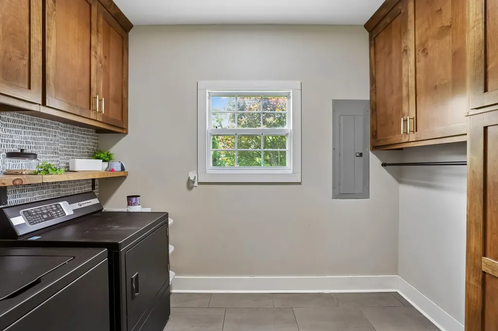 549 Lee Lane Huntland TN 37345