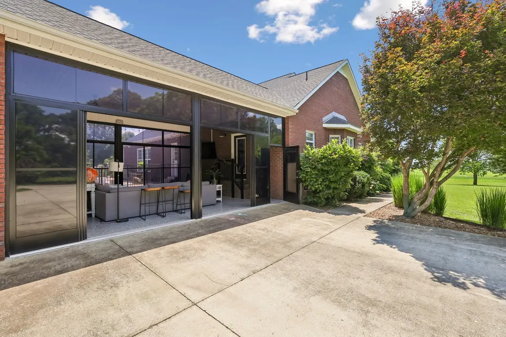 549 Lee Lane Huntland TN 37345