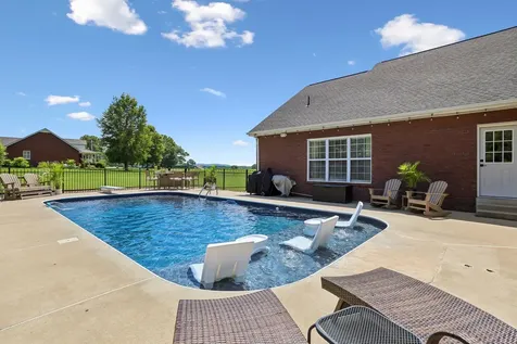 549 Lee Lane Huntland TN 37345