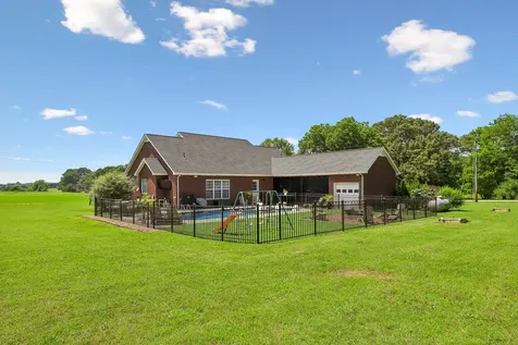 549 Lee Lane Huntland TN 37345