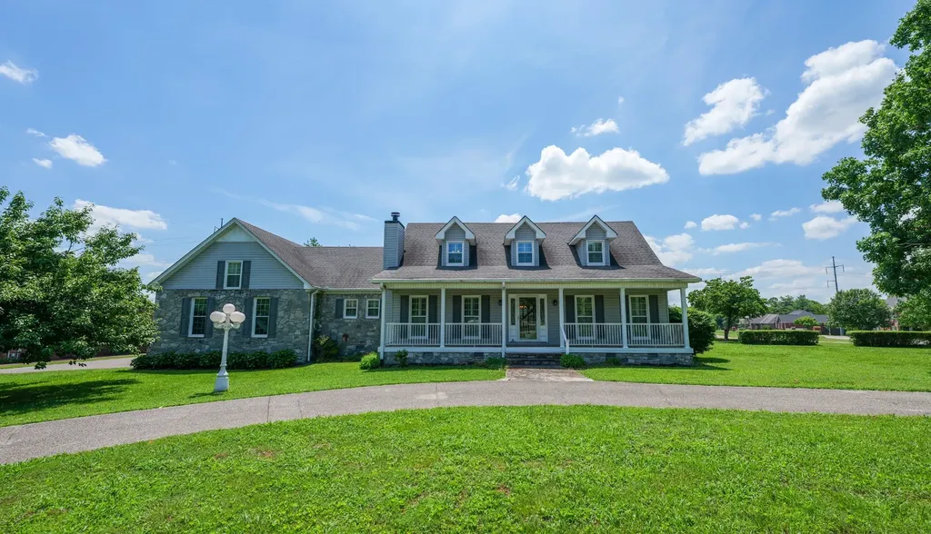 131 Stonehouse Drive Gallatin TN 37066