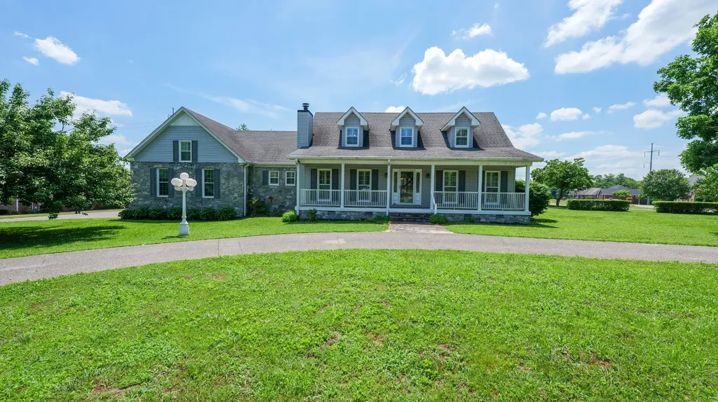 131 Stonehouse Drive Gallatin TN 37066