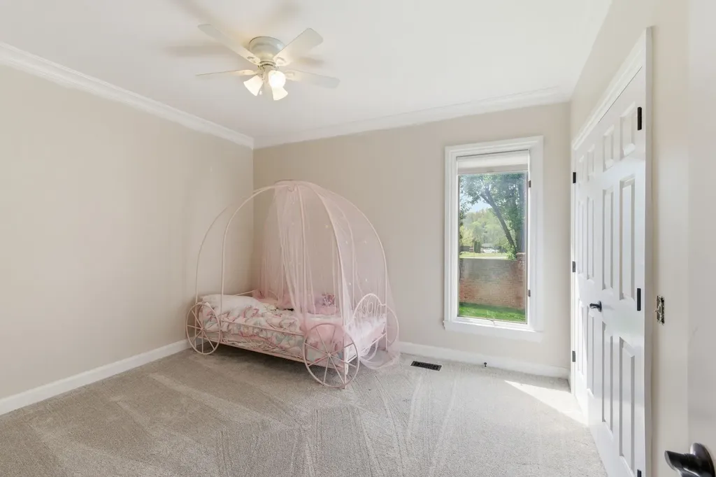 100 Carriage Way Hendersonville TN 37075