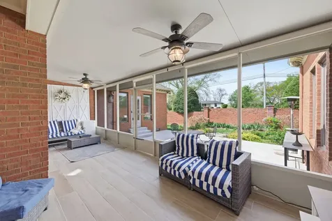 100 Carriage Way Hendersonville TN 37075