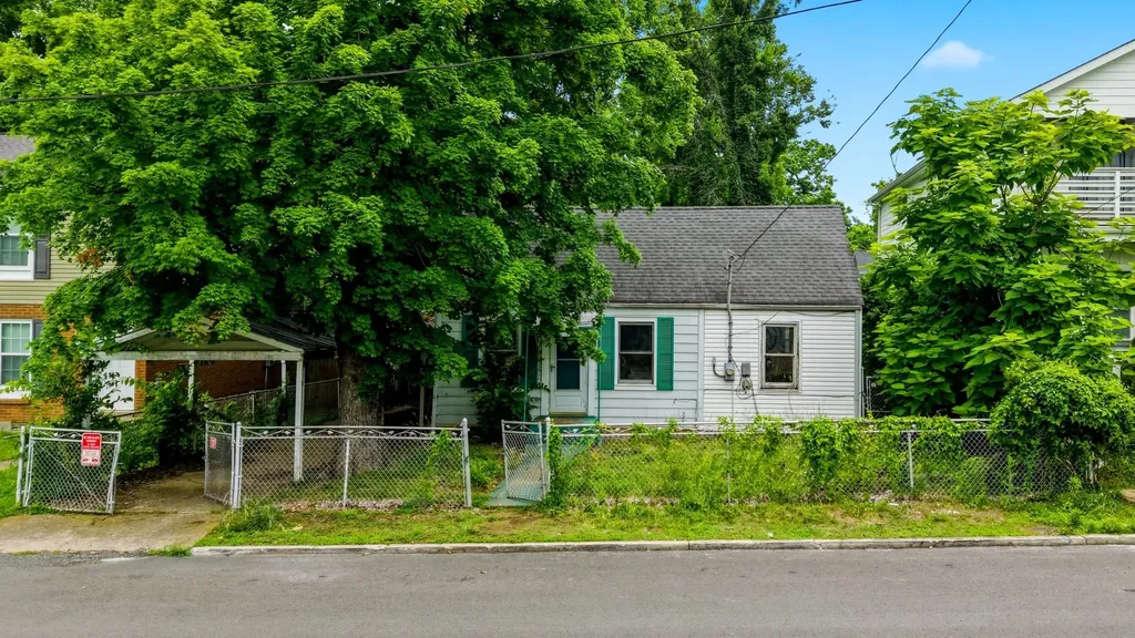 1910 15th Ave, N Nashville TN 37208
