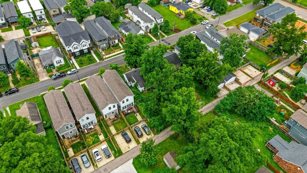 1910 15th Ave, N Nashville TN 37208