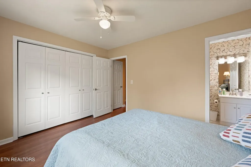 7 Lakeshore Circle Crossville TN 38558