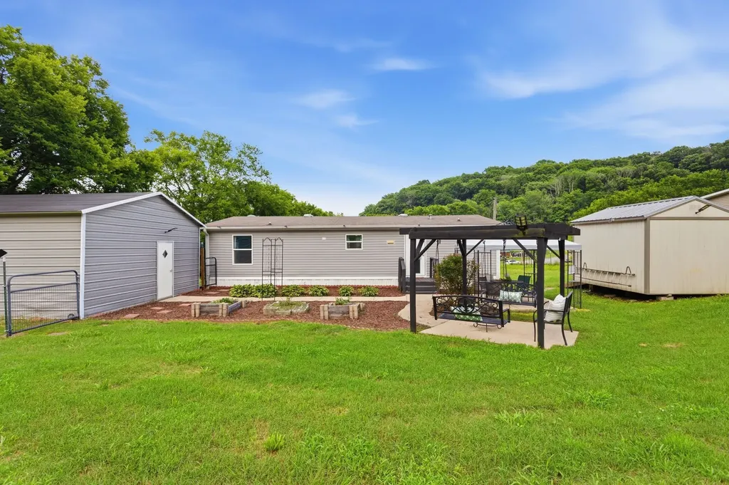 3204 Grizzly Road Culleoka TN 38451