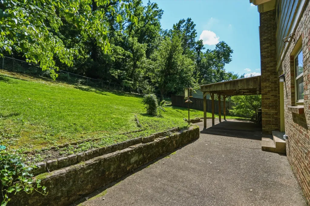 2739 Windemere Drive Nashville TN 37214