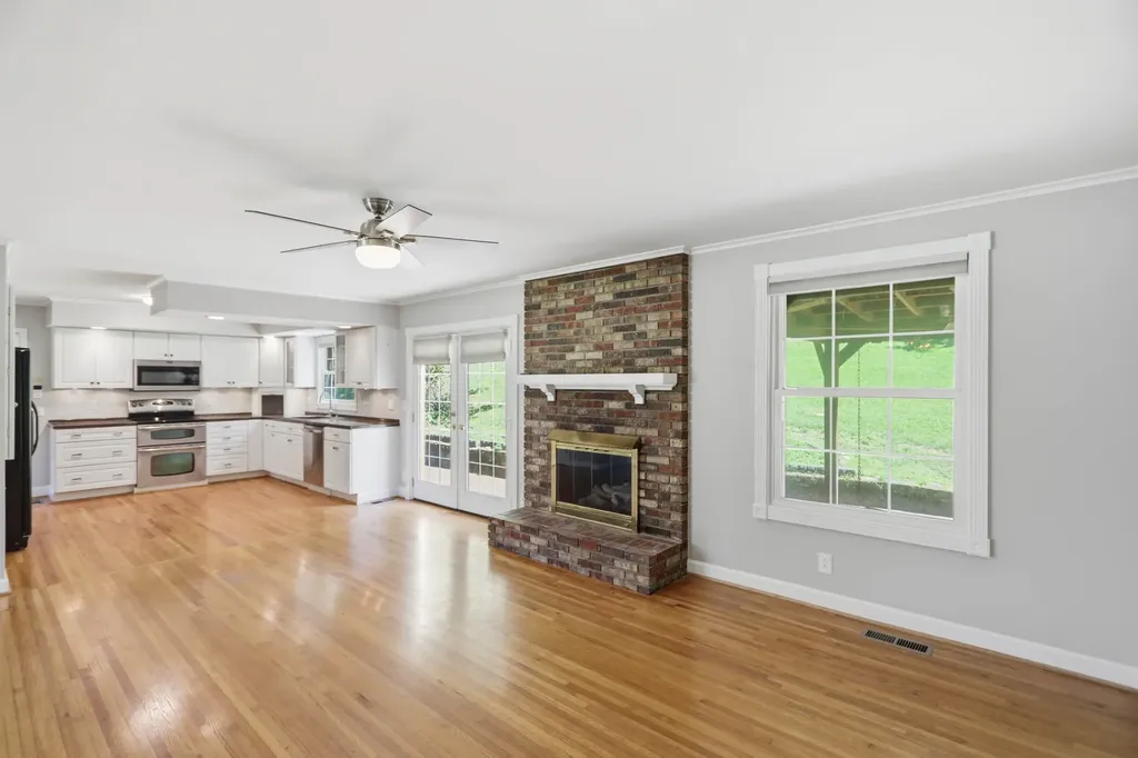 2739 Windemere Drive Nashville TN 37214