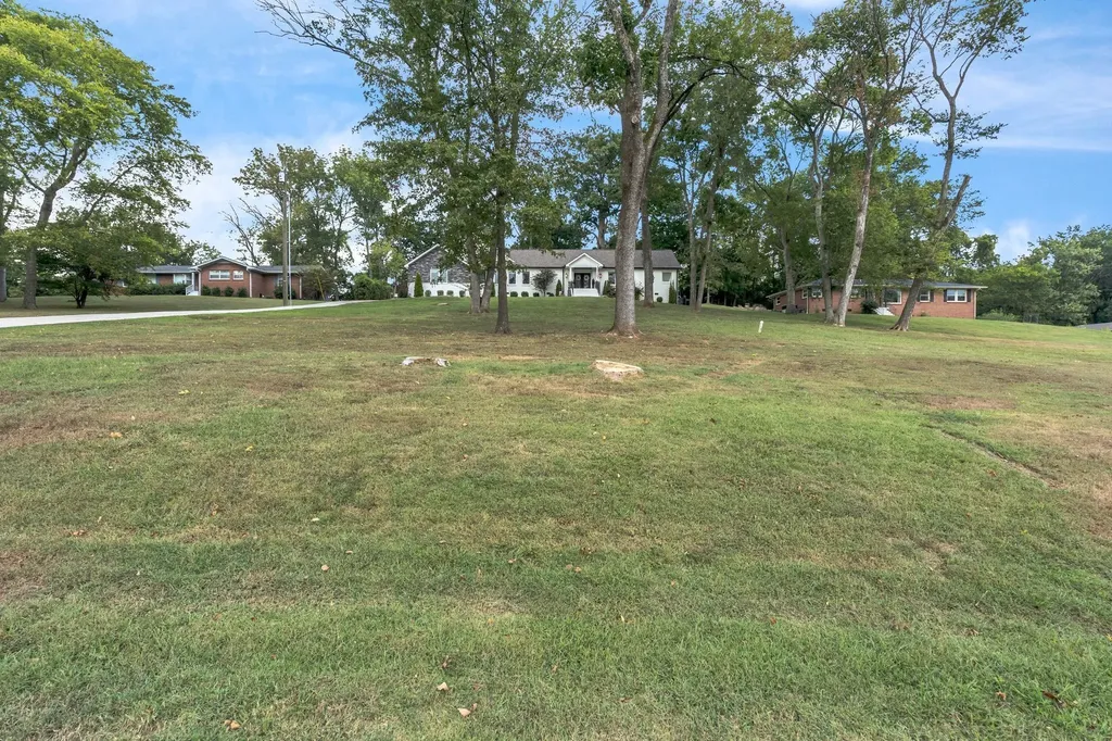 2712 Windemere Drive Nashville TN 37214