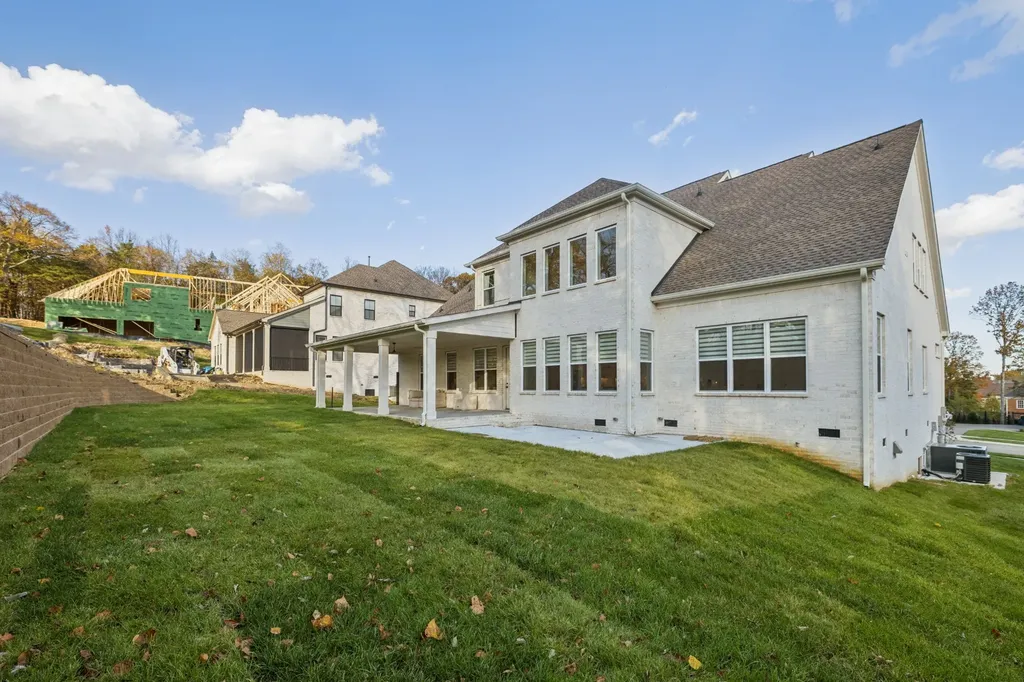 2033 Vail Trace Nolensville TN 37135