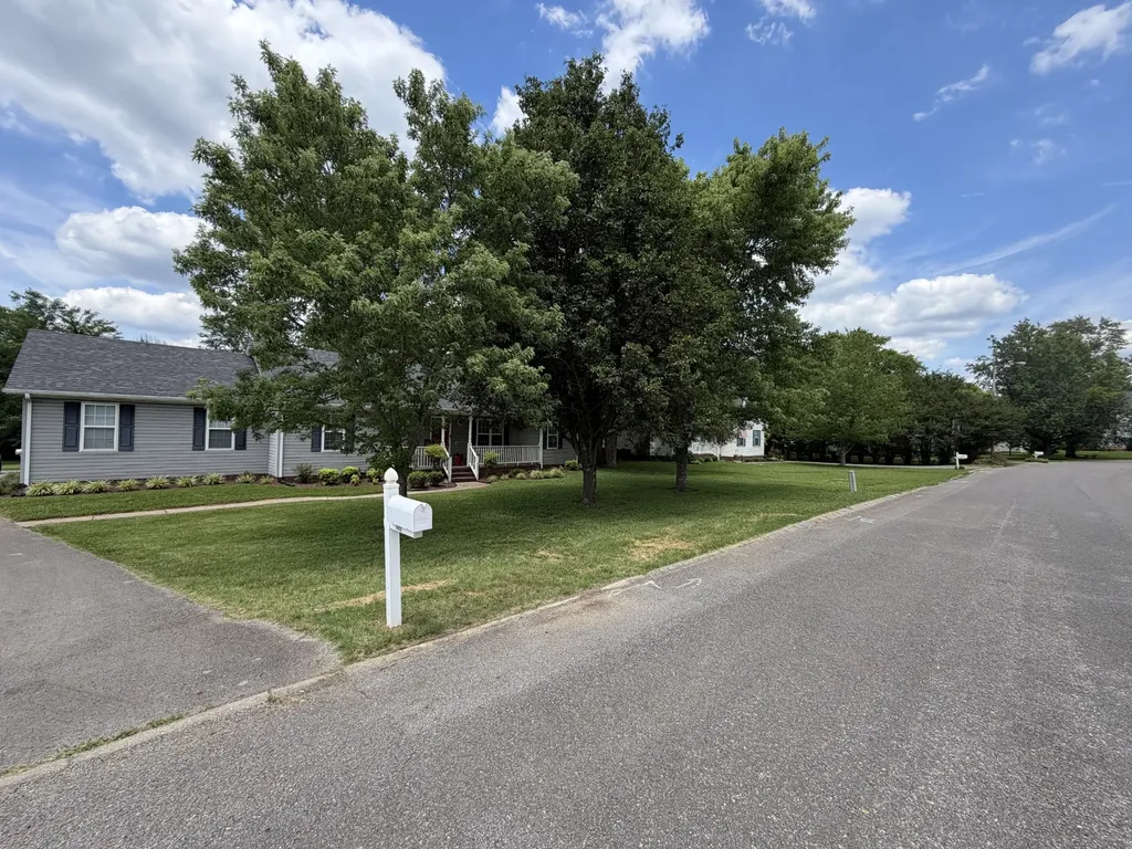 1405 Belle Oaks Drive Murfreesboro TN 37130