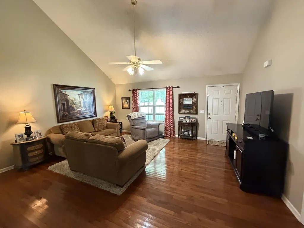 1405 Belle Oaks Drive Murfreesboro TN 37130