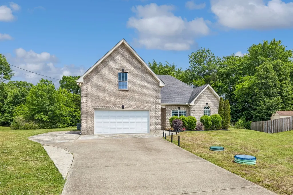 506 Fallacy Court Murfreesboro TN 37129