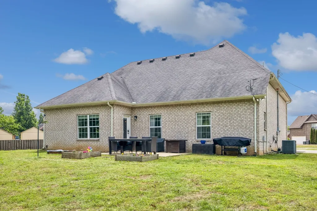 506 Fallacy Court Murfreesboro TN 37129