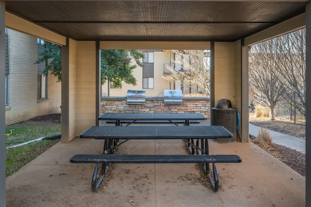 6680 Charlotte Pike Nashville TN 37209