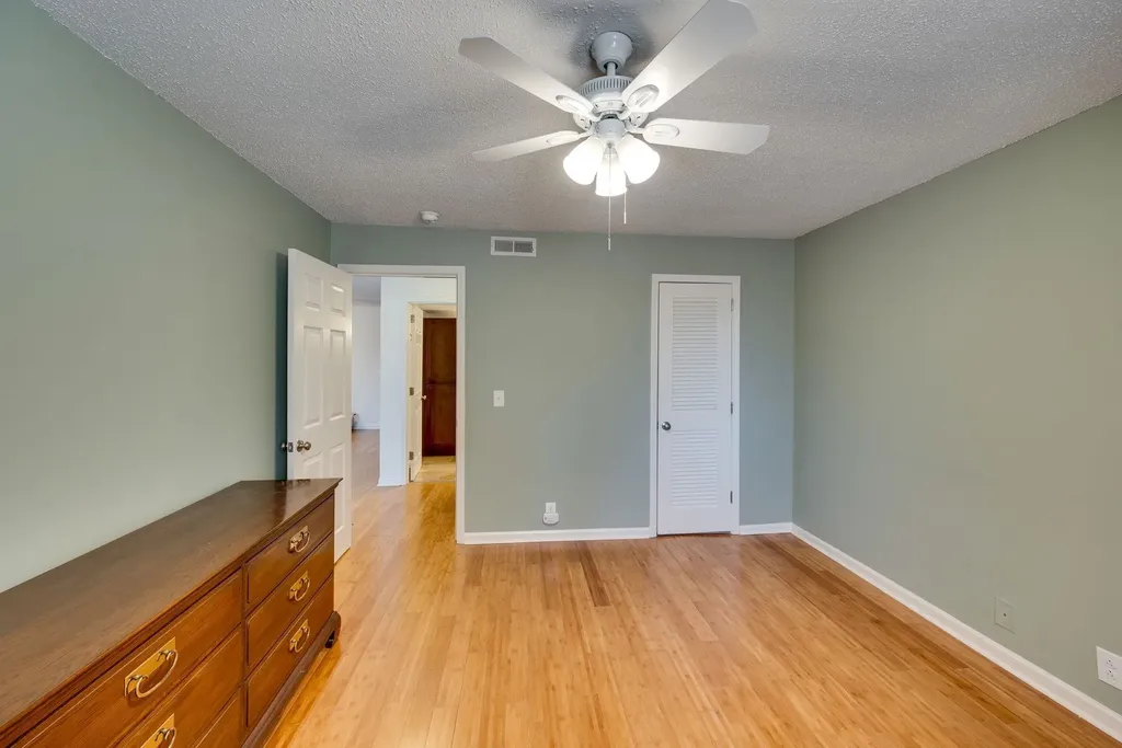6680 Charlotte Pike Nashville TN 37209