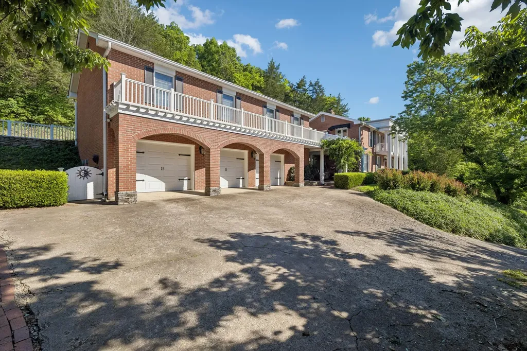 1288 Old Hillsboro Road Franklin TN 37069