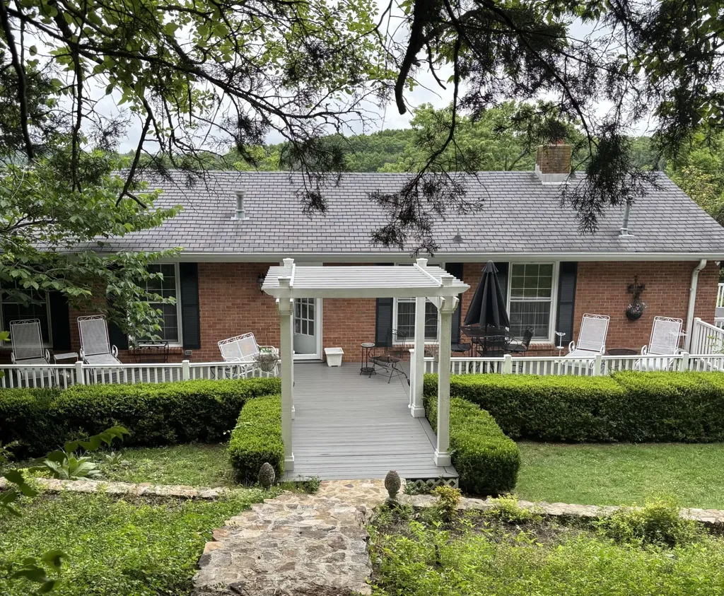 1288 Old Hillsboro Road Franklin TN 37069