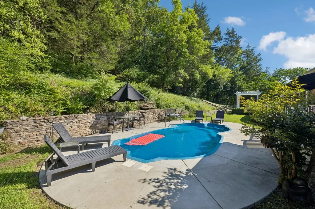 1288 Old Hillsboro Road Franklin TN 37069