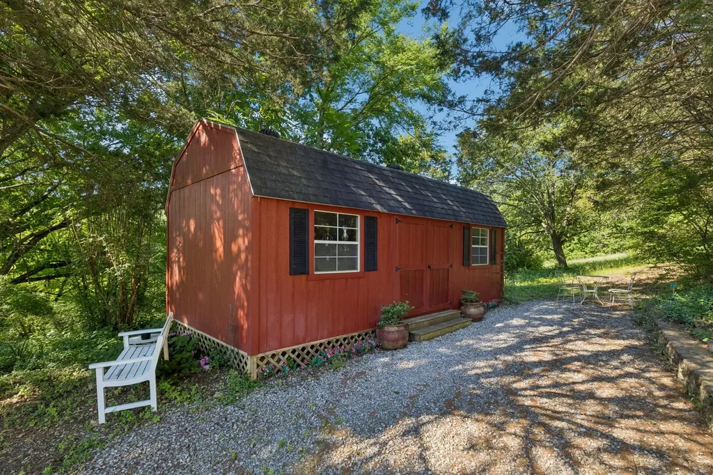 1288 Old Hillsboro Road Franklin TN 37069