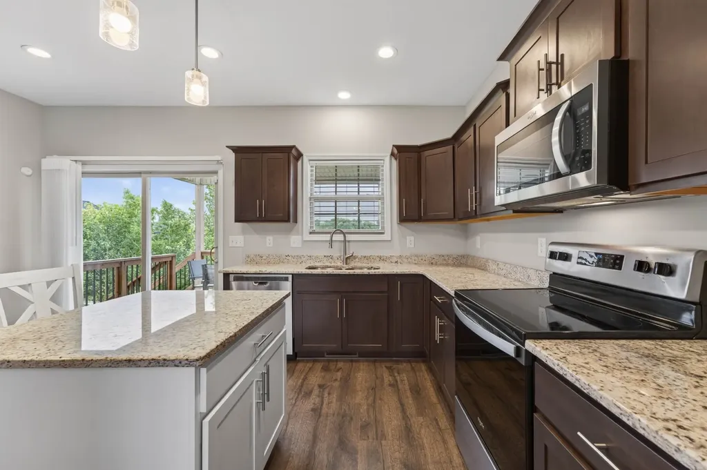 792 Crestone Lane Clarksville TN 37042