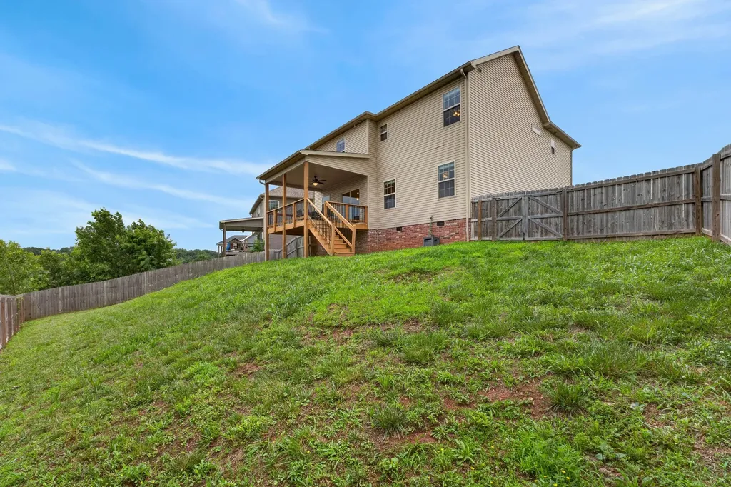 792 Crestone Lane Clarksville TN 37042