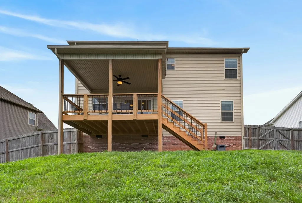 792 Crestone Lane Clarksville TN 37042