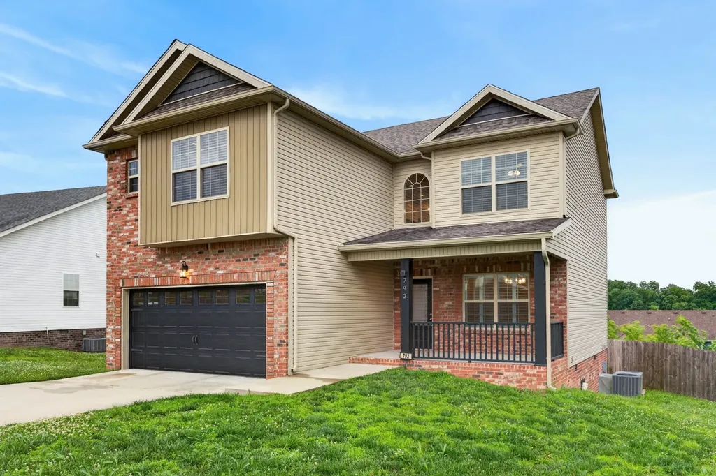 792 Crestone Lane Clarksville TN 37042