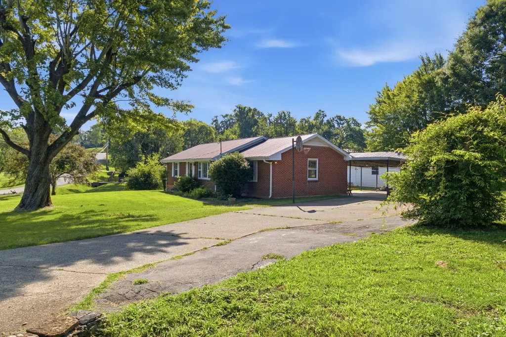 1948 Omohundro Drive Nashville TN 37210