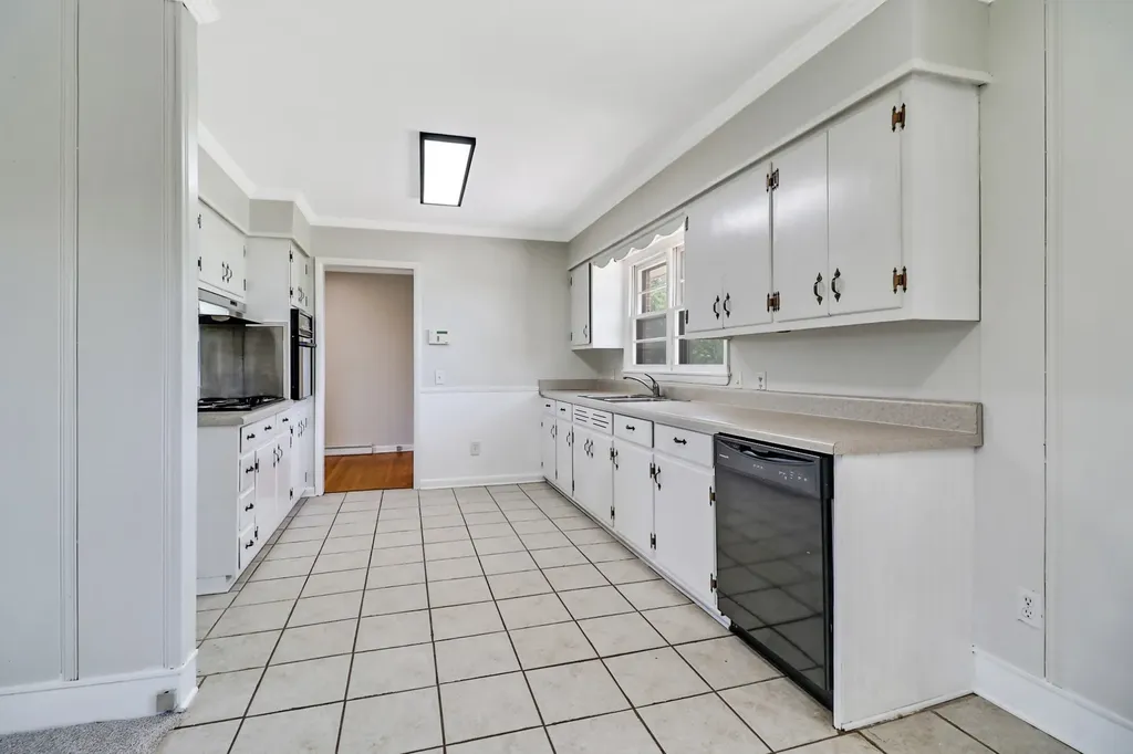 200 Acorn Hill Drive Sparta TN 38583