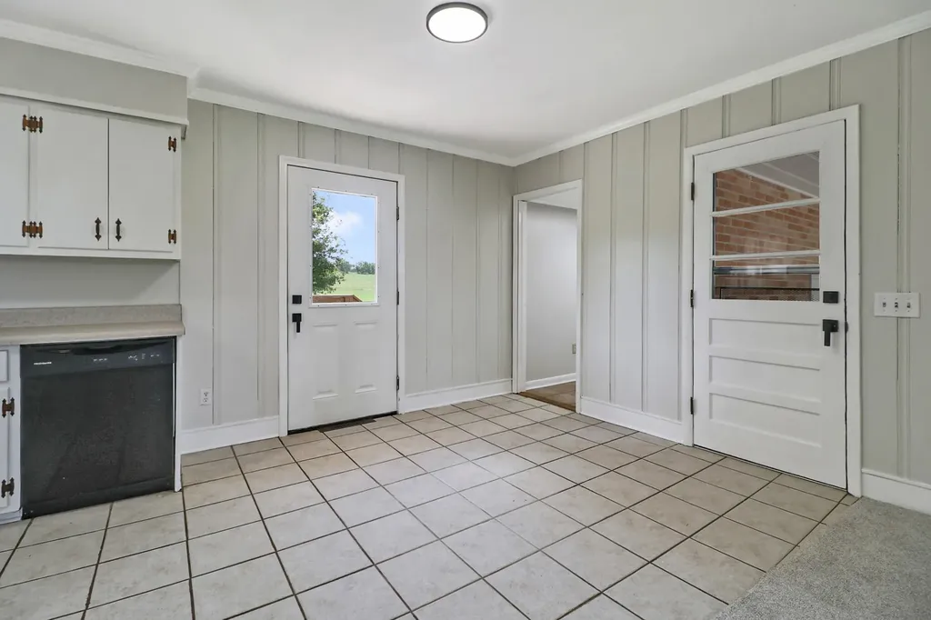 200 Acorn Hill Drive Sparta TN 38583