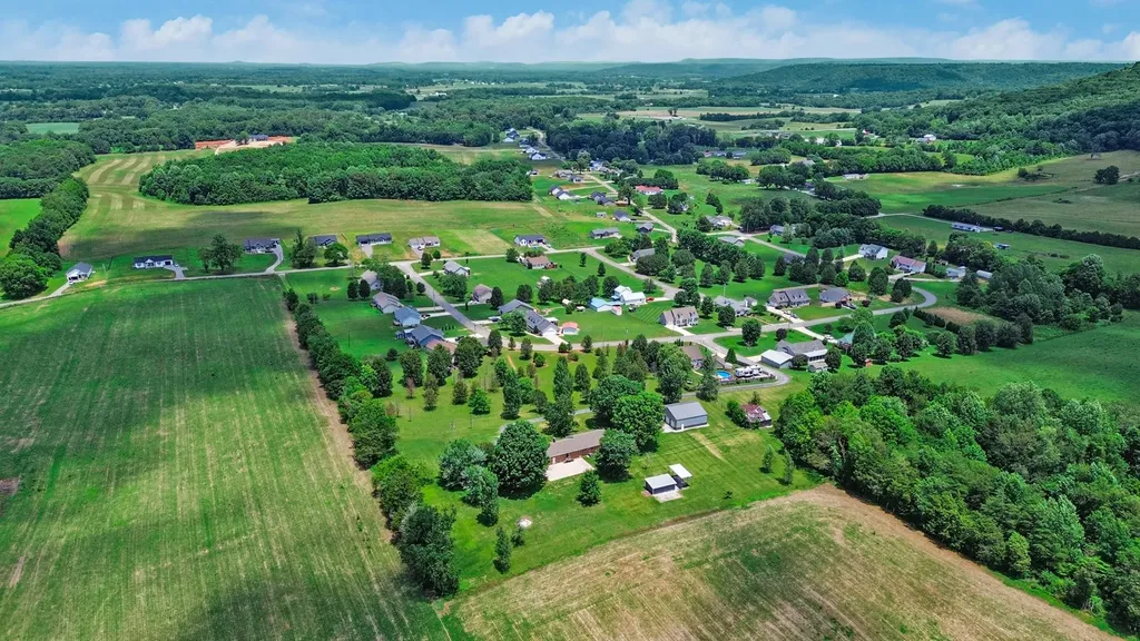 200 Acorn Hill Drive Sparta TN 38583