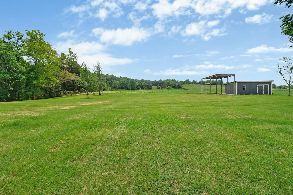 200 Acorn Hill Drive Sparta TN 38583