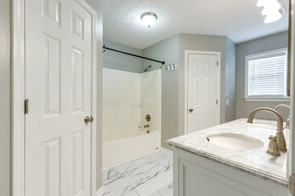 125 Grant Court Portland TN 37148