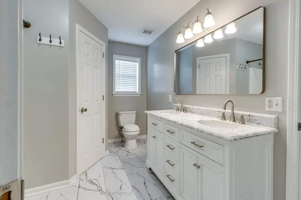125 Grant Court Portland TN 37148