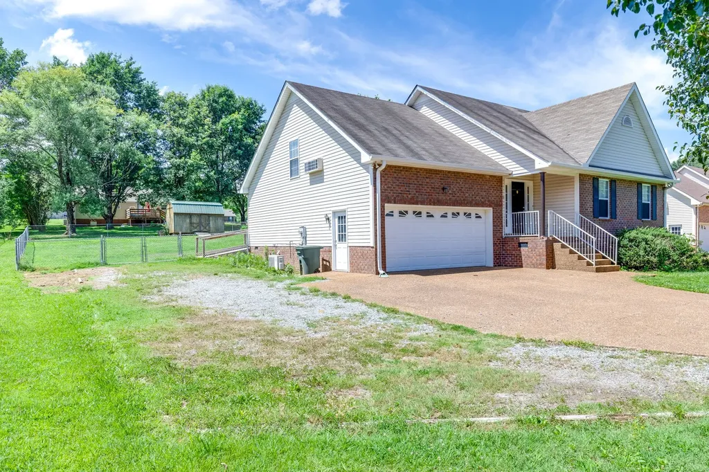 125 Grant Court Portland TN 37148