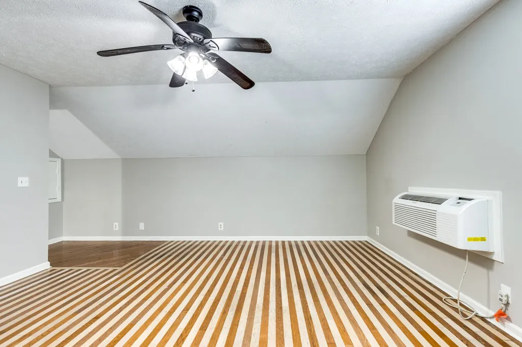 125 Grant Court Portland TN 37148